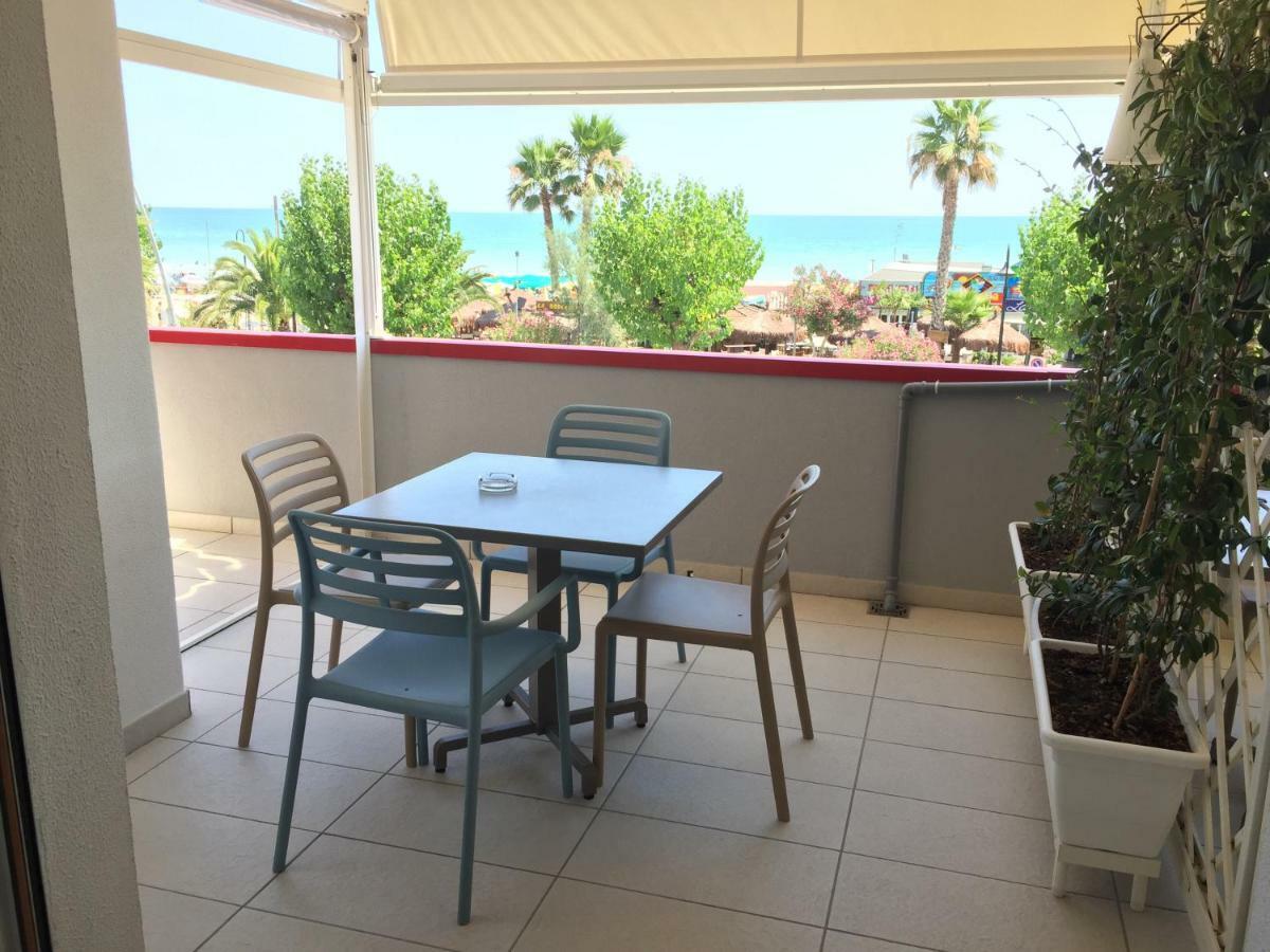 Sulmare Alba Adriatica Bed & Breakfast Exterior photo